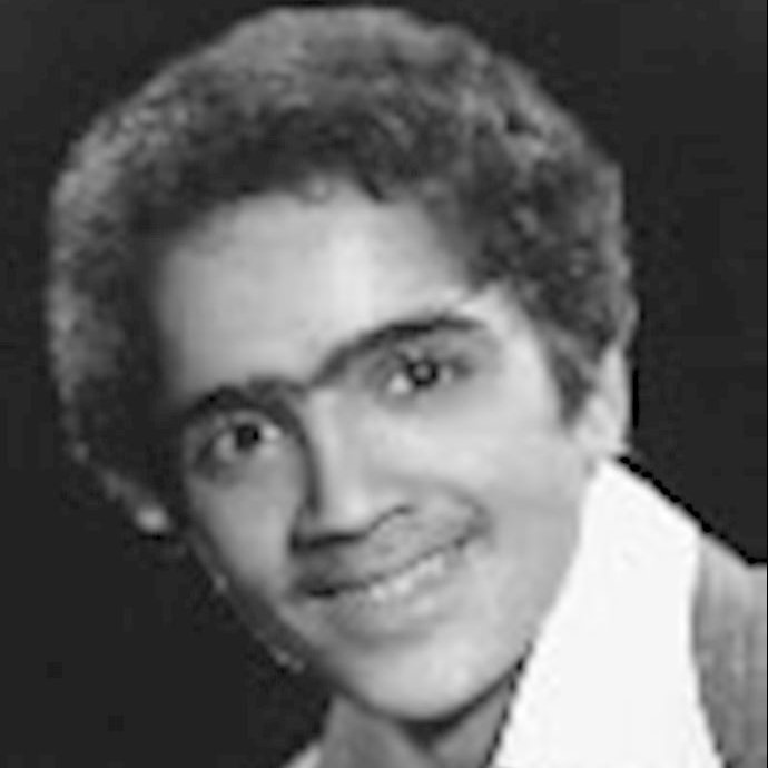 majidmazlumi's profile picture. من یک فعال حقوق بشر و زندانی سیاسی سابق  هستم از ده ماده ای خانم مریم رجوی برای یک ایران دمکراتیک حمایت میکنم