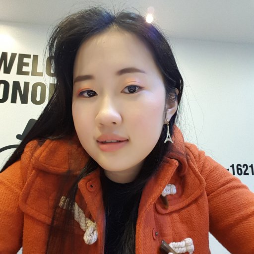 Master from Chongqing University
Bachelor from Aksorn Chula