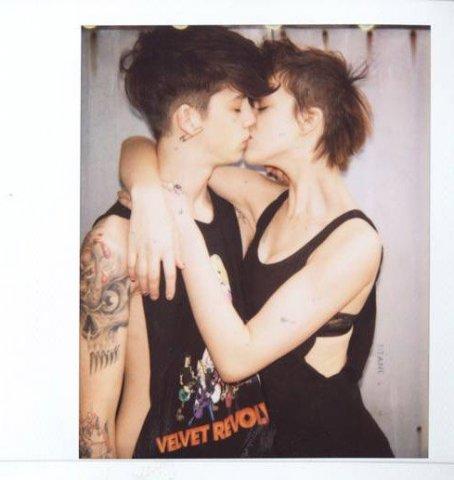 come_on_beast's profile picture. Леди.