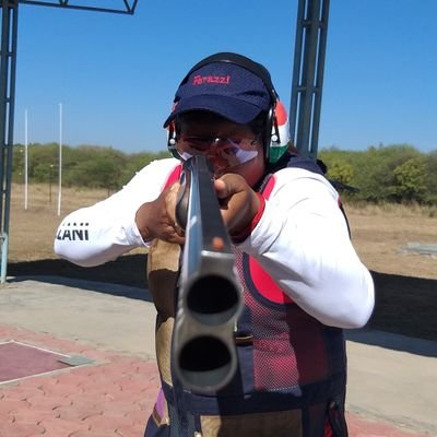 Daughter @shooterdadi prakashi,first shooter in the tomar family,world cup medalist.trap shooting biopic 🎥 saandkiaankh 👉tom.simi@yahoo.co.in