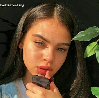 TheRelationsh18's profile picture. Just a girl