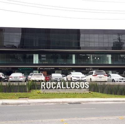 PRocallosos's profile picture. Plaza Comercial y de oficinas con un estilo arquitectónico diferente, vanguardista y contemporáneo. Ubicado en Sierra Nevada #219 , Residencial San Agustín.