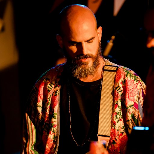 guicampos's profile picture. Cineasta e músico