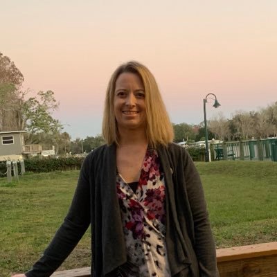 emshimpa's profile picture. 