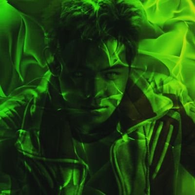 Hi guys welcome to my twitter page I am a growing youtuber who focuses on anime,Dr who,DC,marvel,power rangers and more .new video every week