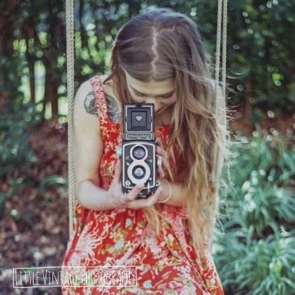 Little Vintage Photography, educator & wedding photographer / founder of #shootfilmbenice / https://t.co/H3MHW3bI4r & https://t.co/bqu1kdACkO @sunny16podcast host