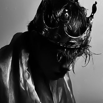 TheFavouredSon's profile picture. “𝑰’𝒎 𝒂 𝒔𝒍𝒂𝒗𝒆 𝒕𝒐 𝒏𝒐 𝒎𝒂𝒏.”