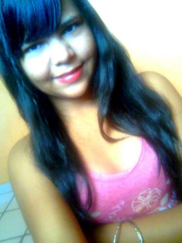 - neem melhoor, neem pioor, apenaas difereente ¬¬' 

Msn? 
hele.mc@hotmail.com