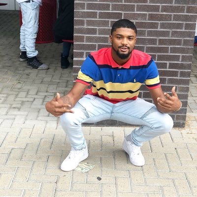 curry4300's profile picture. Varsity Football 🏈🏆 D1 Bound 🗣💪 Committed To What I Do ! 😈 Amosc: @ jay.curry 😎🎈