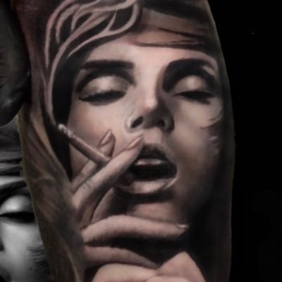 Award winning tattooist specialising in Realism and Custom Tattoos Facebook: Alex Crook Tattooist, Instagram:alex_crook_tattooist Contact: 07885378031