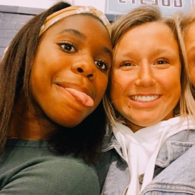 cay13938338's profile picture. senya:)