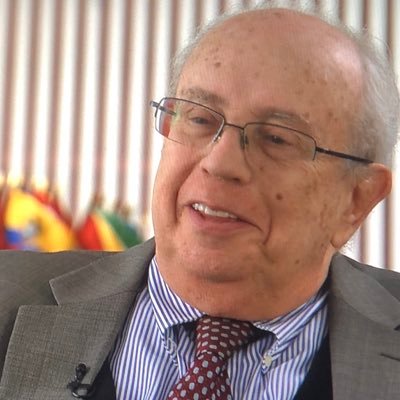 Politico, abogado, profesor y diplomático. Representante Especial de Venezuela ante OEA