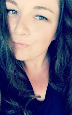 SleepySharina's profile picture. I'm here. I'm awake. Don't push it.