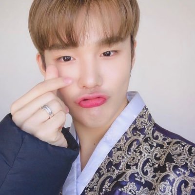 honeyyyyy_i's profile picture. @_superman_year 垢移行