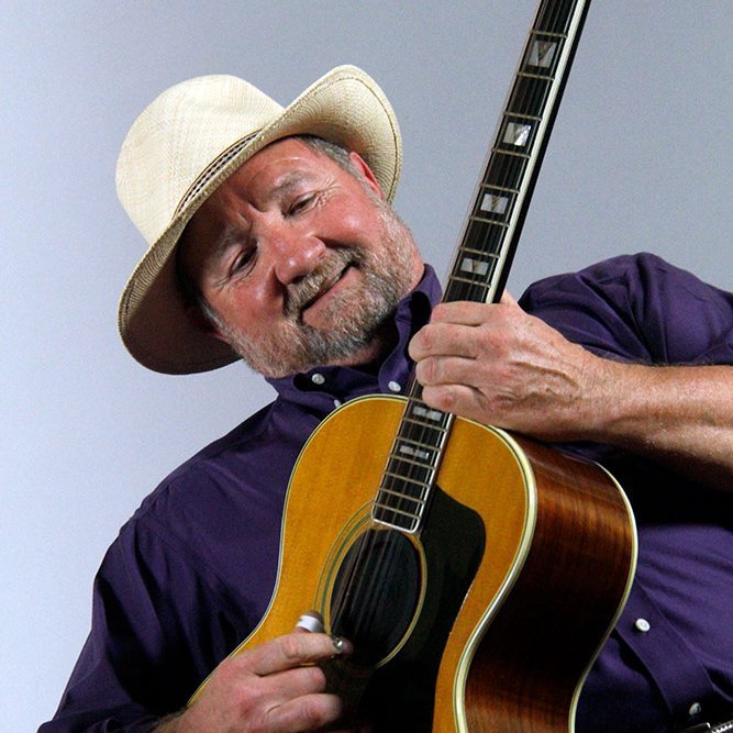 Bill Abernathy mixes the best of Americana, Blues, Country, and even shades of Rock to perfection.