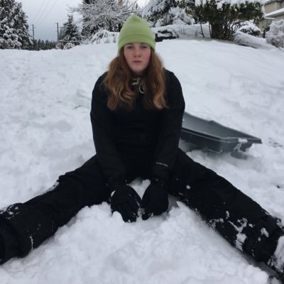 oreebaci's profile picture. 🏳️‍🌈 she/her