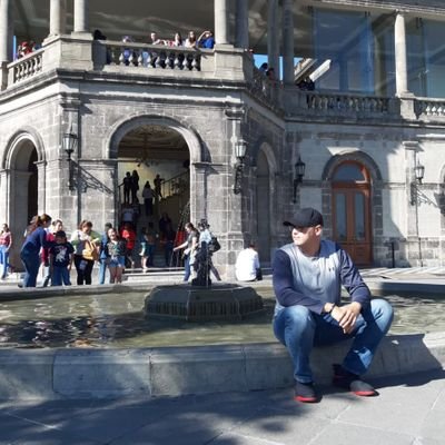 Jesusorm89's profile picture. Disfrutar de todos los placeres es insensato; evitarlos, insensible. Tu :D