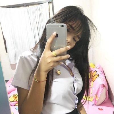 chuthamatPromb1's profile picture. มี่