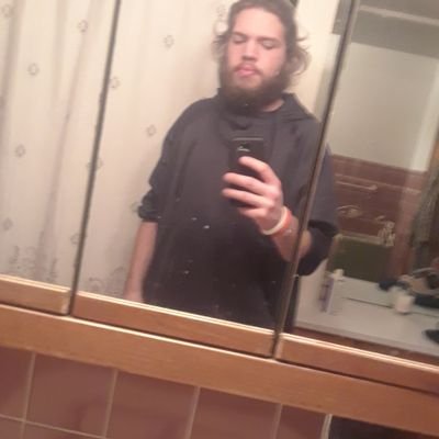 love cars and car systems and i also play video games