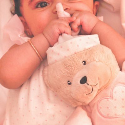 درستُ التربية الخاصة و ٲدركت ٲن المُعاق معاق الفِكر . سٲصل ٳلى ما احلم به بٳذن الله ☆