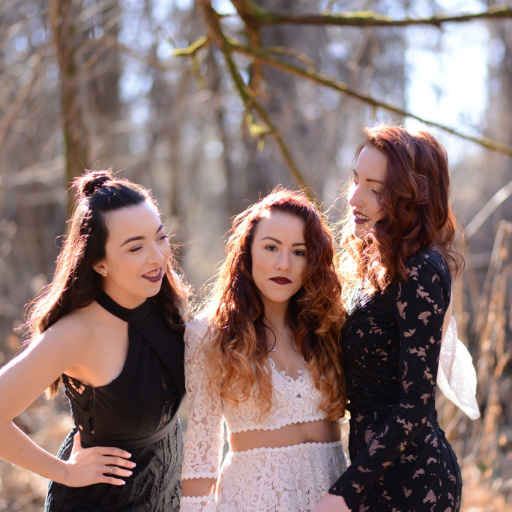 Sisters. Singers. Trio. @tiffytbagirl, @briannaflorian & @amanda_florian