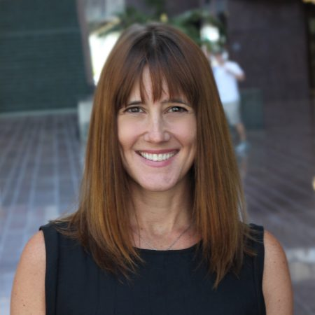 Chief of Staff at CAPTRS, devoted mom to two gorgeous girls and obsessed foodie.