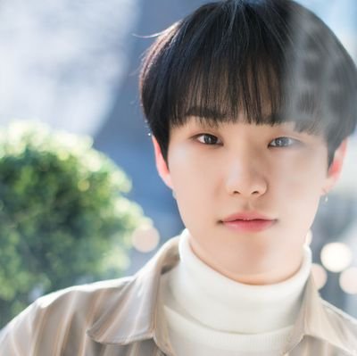 kwon soonyoung and flowers