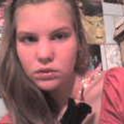 Feher Anna Silverin94 Twitter