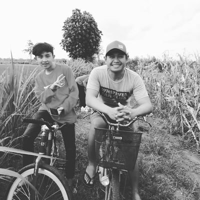 capungracergt's profile picture. -Growtopia-
ign: capungracer
world: TESTIOSC