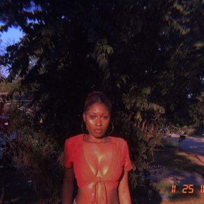 UNIQUEVIOLET_'s profile picture. 21🧚🏽‍♀️