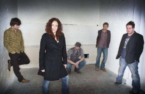 Lynseydolanband's profile picture. 