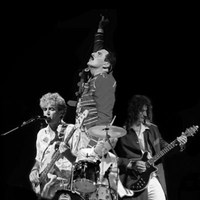 The Killer Queen Experience are a Brisbane-based Queen tribute, paying authentic homage to the best of the best!