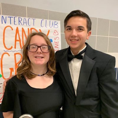 CrystalBurger4's profile picture. junior 😝 bwood band geek 🧡 great year to be a buccaneer 🎃 it’s Halloween witches 🧙🏻‍♀️ 10/26/18 ❤️