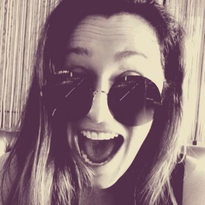 hope_in_pain's profile picture. Lawyer • Teacher • Business Owner • Mum 👧🏻👦🏼 • Living with fibromyalgia • 🩰 🎶 she/her