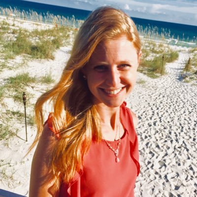 Sims 4 Twitch Streamer | Wife of https://t.co/D09U492lD7 | Dog Momma to Brute and Baxter | Financial Advisor | Beach Lover