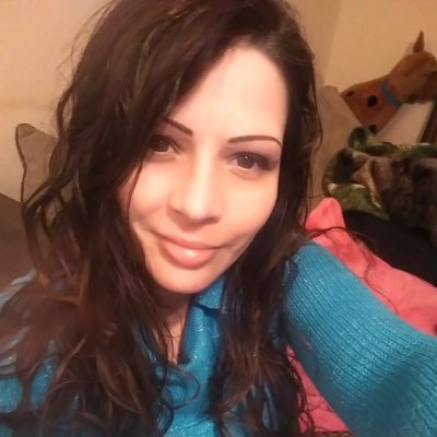 💜 I like #GAMES & #animals, #vaping, #kindness, #books,  #writing,  #tea,  #travel, & making people #smile! 💜@Cashapp $crzygrlhi 
 https://t.co/rLyOq0EyUS