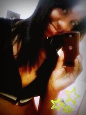 sou a garota que sou considerada diferente,♥sou apenas uma garota com grandes sonhos..♥