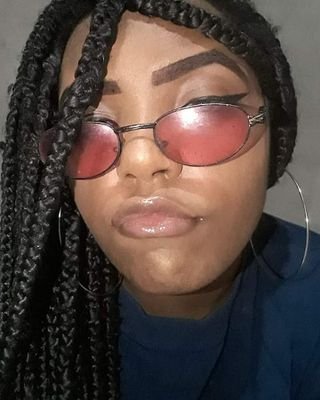 Ellen07111517's profile picture. fuego
@Afroditizando