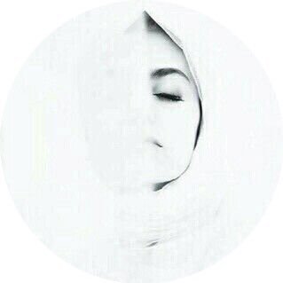 RahaflRk's profile picture. If you don't belong, don't be long