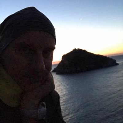 vale74ricci's profile picture. “Innamorati di TE, della vita e dopo di chi vuoi” Frida Kahlo