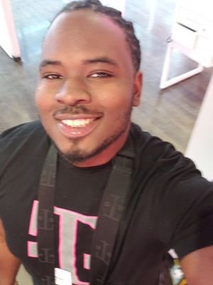 Workout Enthusiast, Tech Savvy, Magenta Team (T-Mobile) 
All Thoughts Are My Own