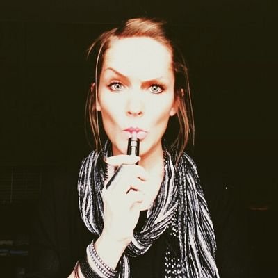 Contemporary romance author https://t.co/SeJQDBPqY7