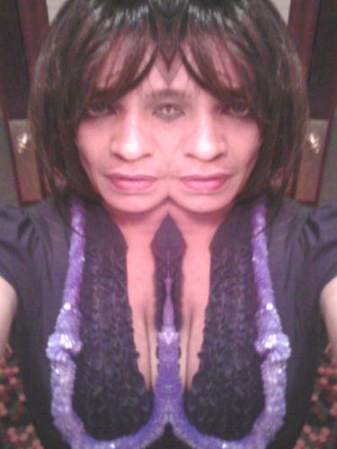 chellejackbloom's profile picture. https://t.co/PcWaEbGdqX