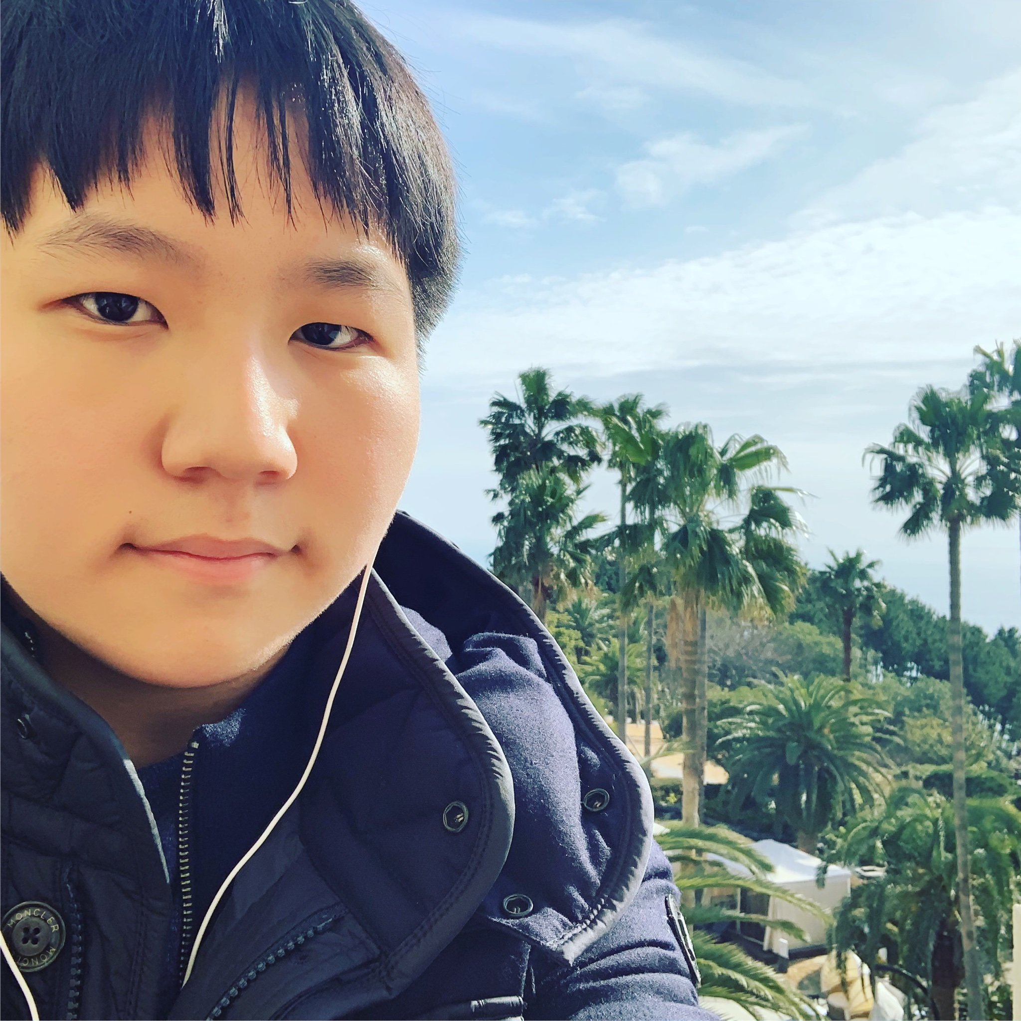 HusangLee's profile picture. Hi, I am Husang Lee. Please follow me. I am now living in Seoul and enjoying my life. You can also follow me in Instagram.