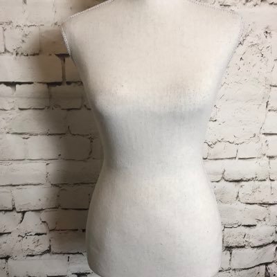BrickwallShop's profile picture. Poshmark Ambassador