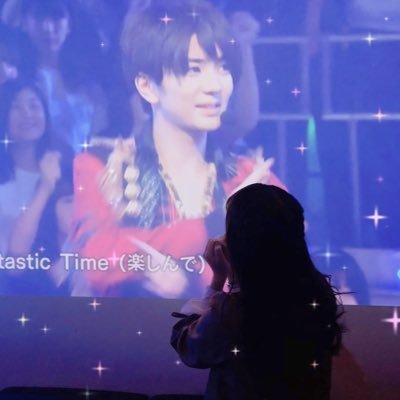 __v_kani_v_'s profile picture. 文具✒️手帳📒たべもの🥞