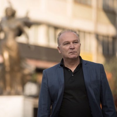 kerailidis's profile picture. "Αθεράπευτα ερΩτευμένη" ο τίτλος του πρώτου μου μυθιστορήματος...