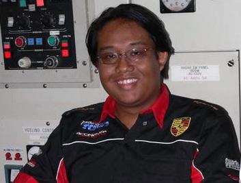 andyiskandar's profile picture. A Philosophizing Entrepreneur Who Eats, Breathes & Sleeps Marketing, Copywriting & Personal Development... And An Opposer Of Injustice - No Cape Though.