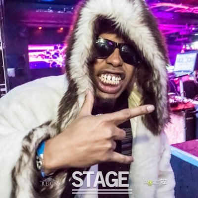Rapper/ Host/ MC / Assistant General Manager at LA Fitness in Tukwila & just a cool ass dude man😎 @drethepartygod / Dre PG for all music