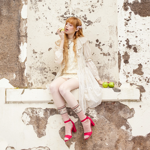 MariaJBaute's profile picture. Looking for the TRUTH